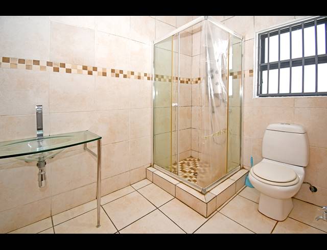 3 BEDROOM HOUSE FOR SALE IN MAYFAIR WEST